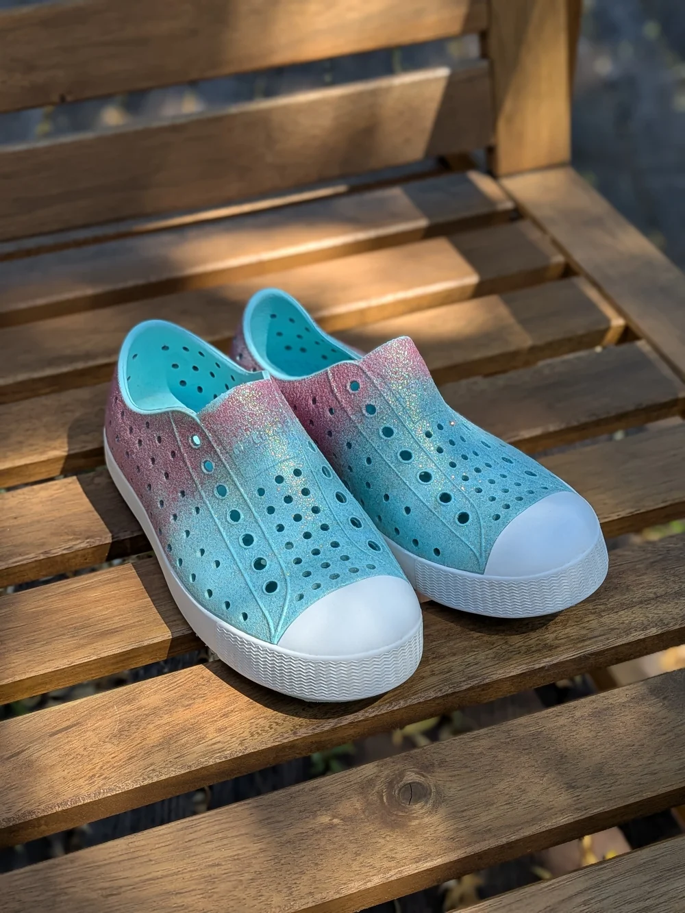 Native Kids Slip-On Sneakers in Aqua and Pink Gradient